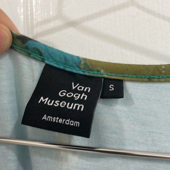 Van Gogh Almond Blossoms Tank Top from Van Gogh Museum Amsterdam size small - Picture 2 of 7